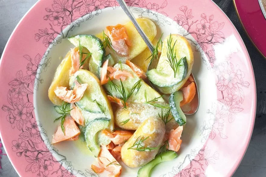 hot smoked salmon salad with potatoes and dill