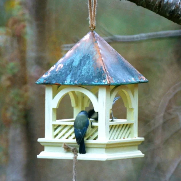 Wildlife World Bempton Hanging Bird Table