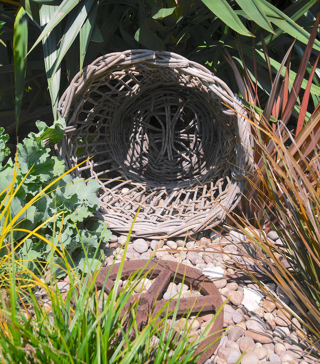 fish basket Driftwood garden