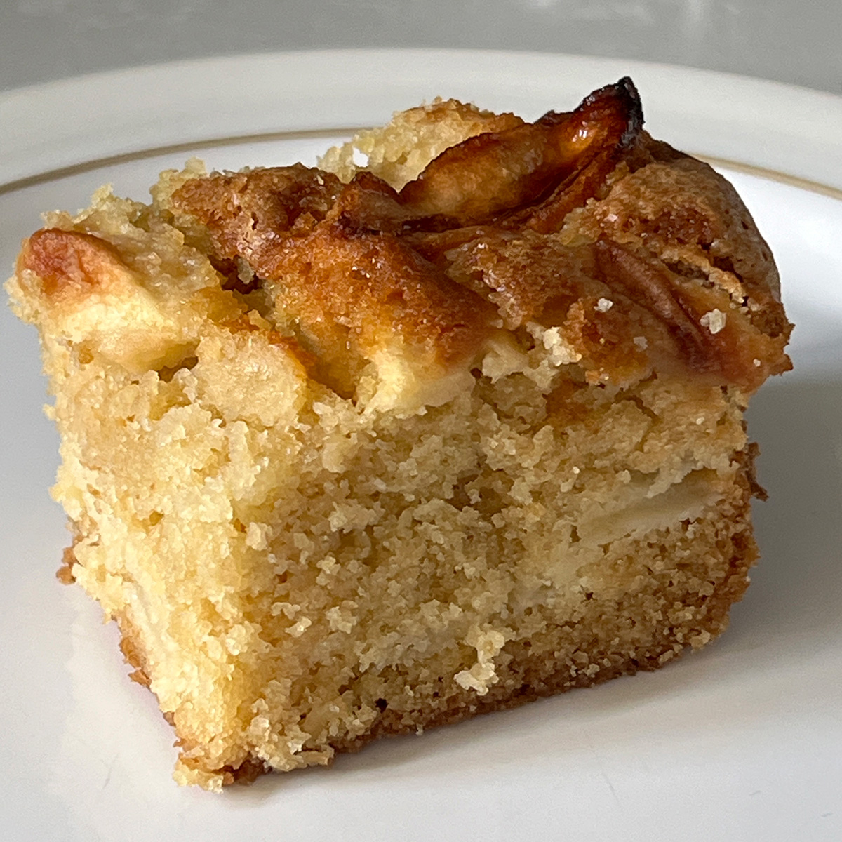 apple cake slice