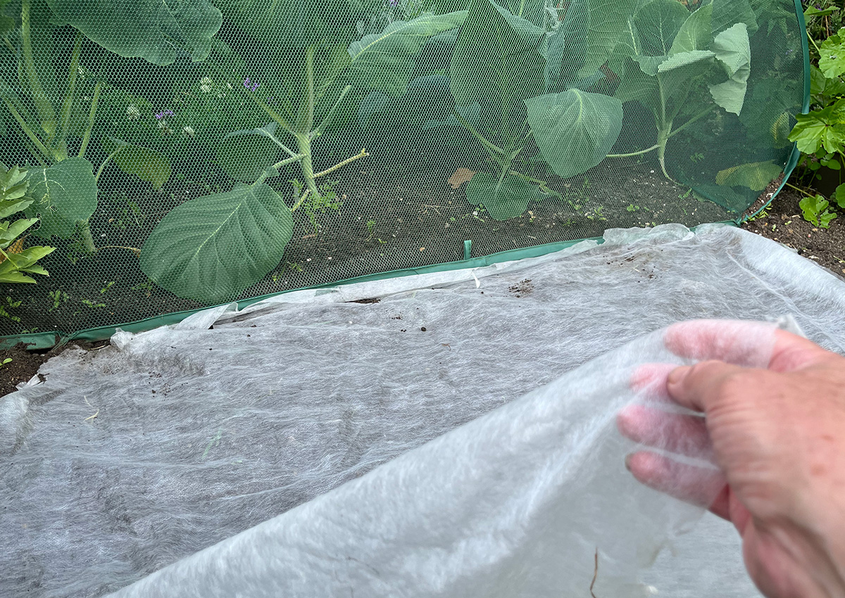 Fleece and netting 